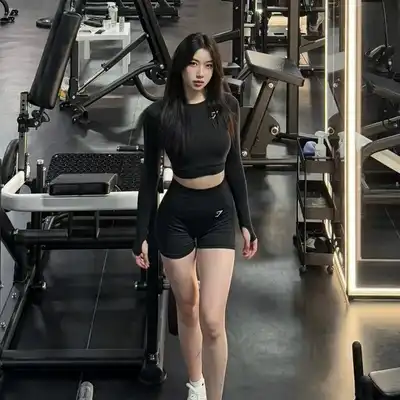 姚坤欣